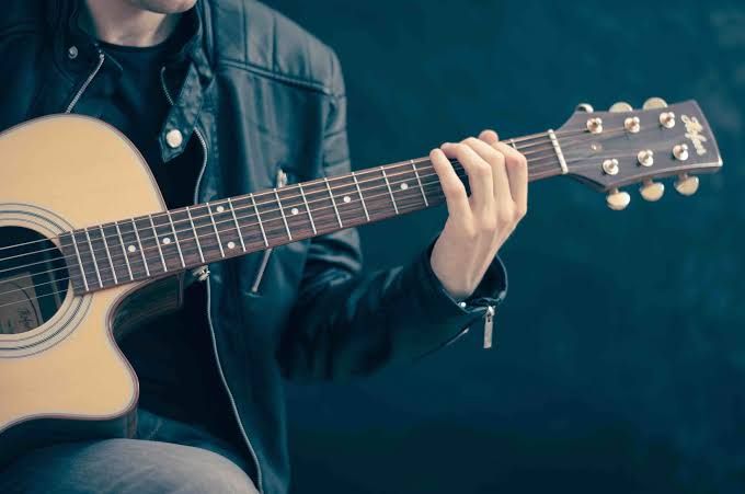 Kurs gitarowy dla początkujących